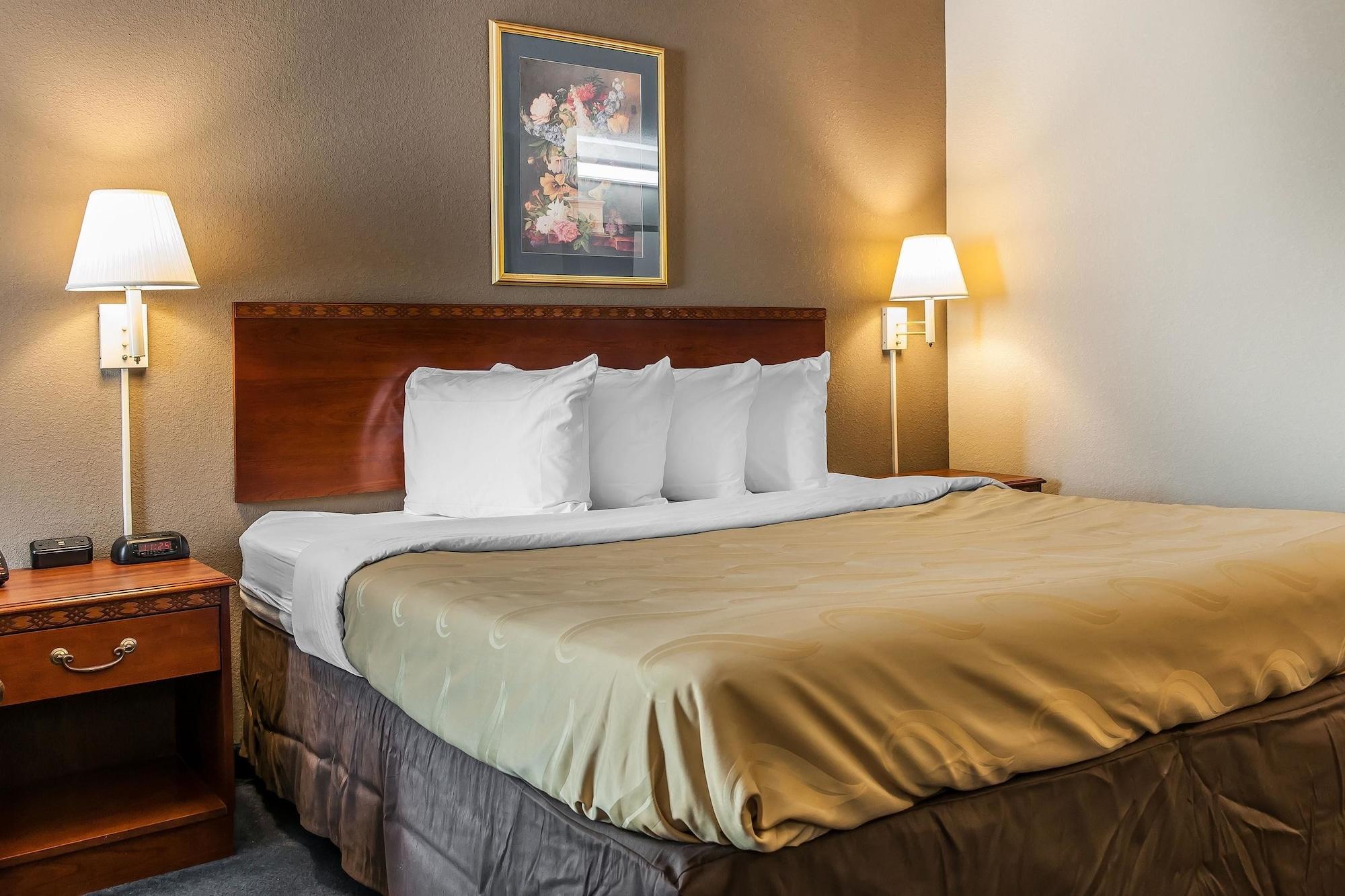 Quality Inn Lewisport Bagian luar foto