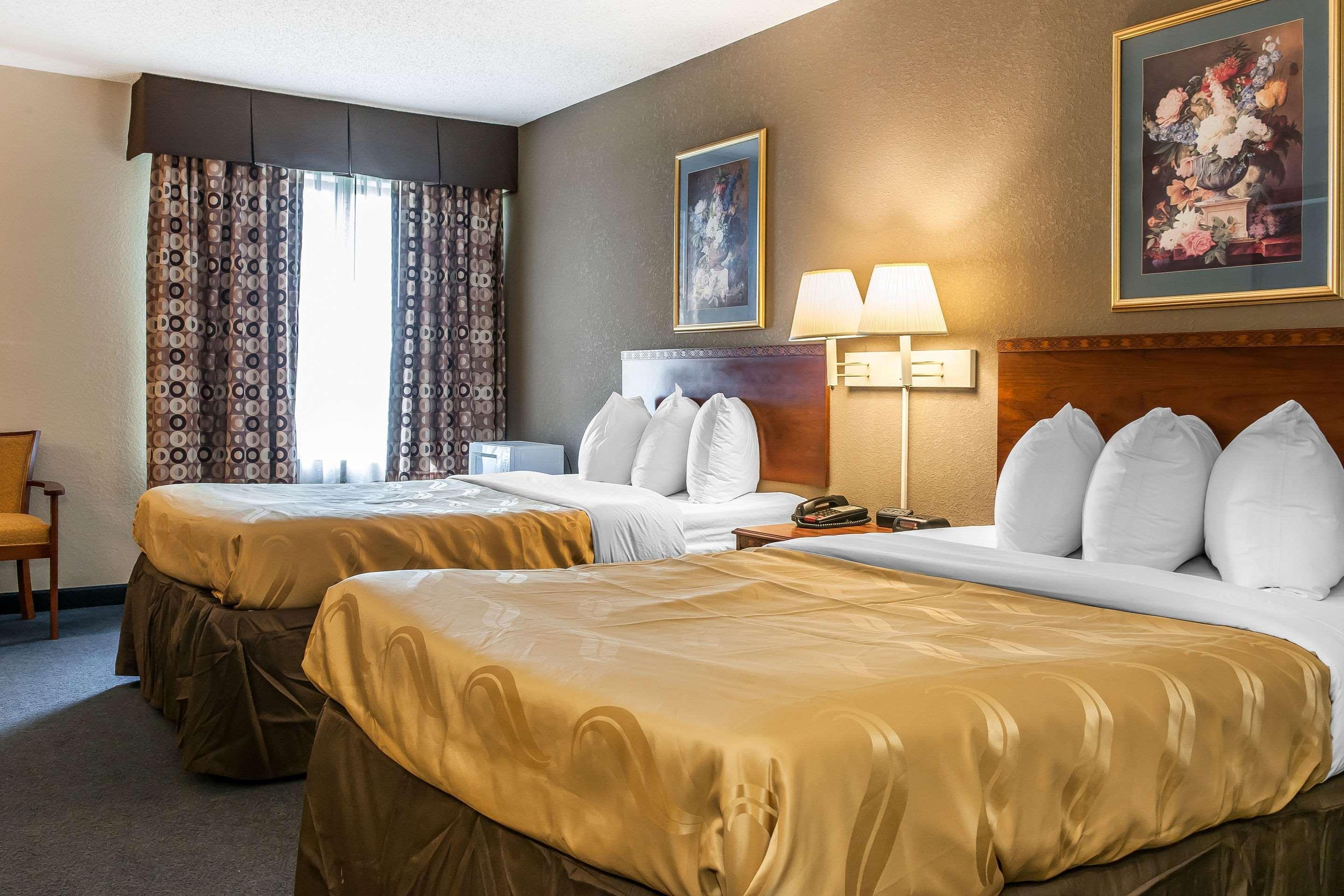 Quality Inn Lewisport Bagian luar foto